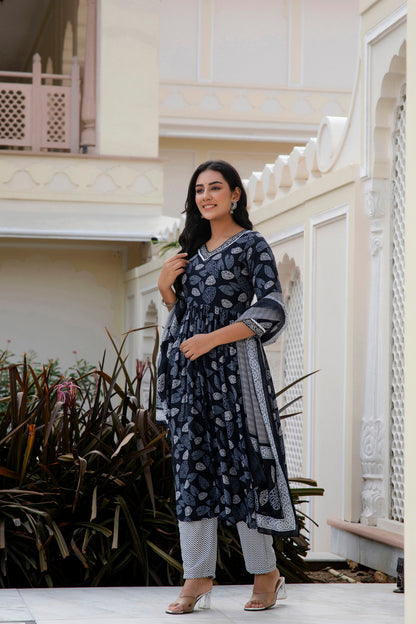 Floral Printed Rayon  Kurta With Pants & Dupatta