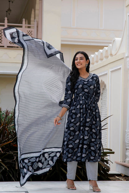 Floral Printed Rayon  Kurta With Pants & Dupatta