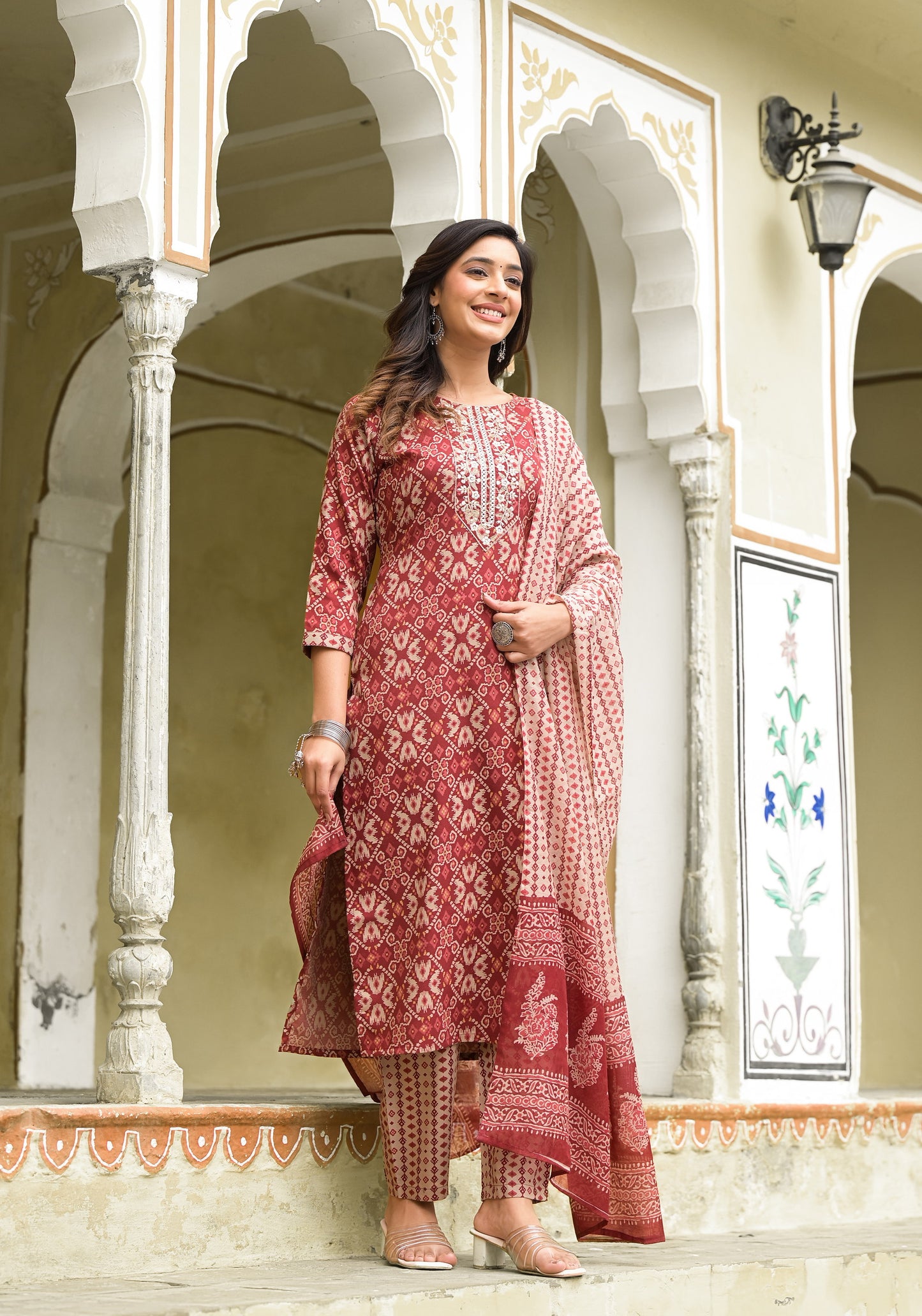 Beautiful and Simple Daily wear Kurta set With Dupatta and Bottom