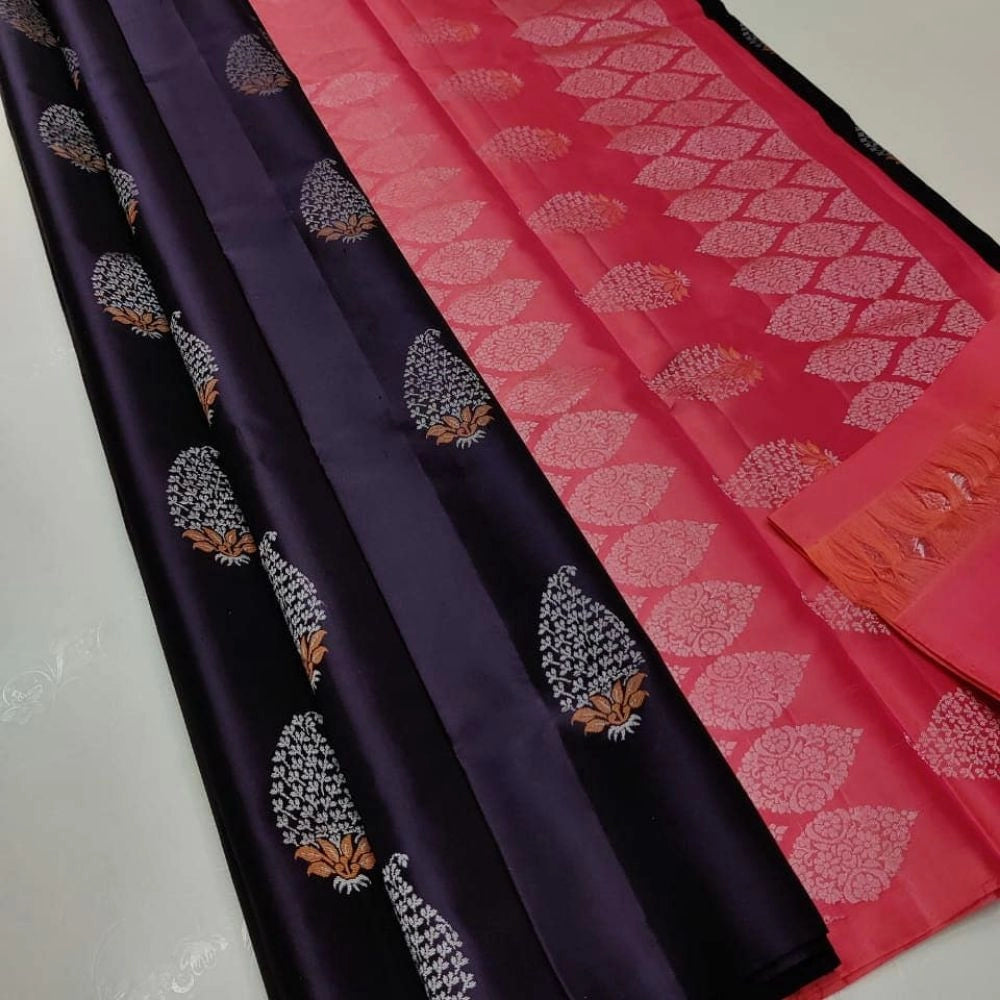 Women's Borderless Kanjivaram Silk Sarees With Unstitched Blouse (Purple)