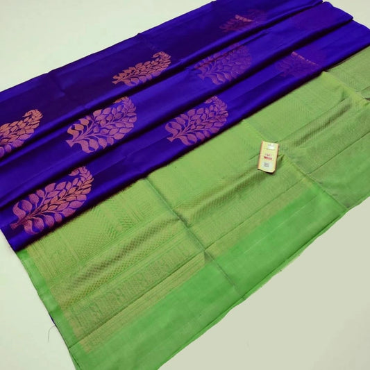 Women's Borderless Kanjivaram Silk Sarees With Unstitched Blouse (Purple)