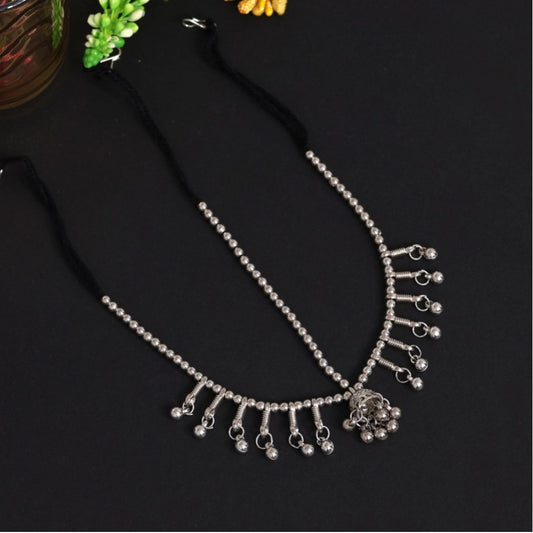 Generic Women's Silver Color Oxidised Matha Patti