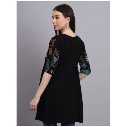 Generic Women's Casual 3-4th Sleeve Embrodery Royon Top (Black)